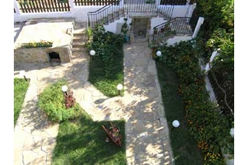 Bulgaria Privát Černomorec, Exteriorul